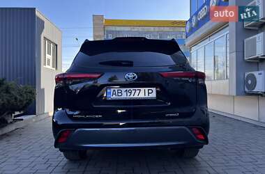 Внедорожник / Кроссовер Toyota Highlander 2022 в Виннице