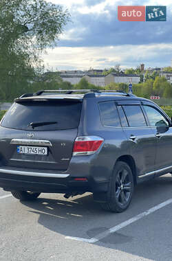 Позашляховик / Кросовер Toyota Highlander 2012 в Бучі