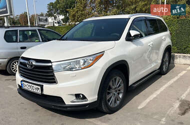 Внедорожник / Кроссовер Toyota Highlander 2014 в Одессе