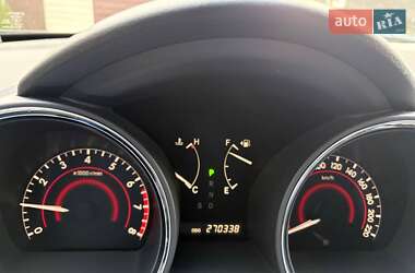 Внедорожник / Кроссовер Toyota Highlander 2011 в 