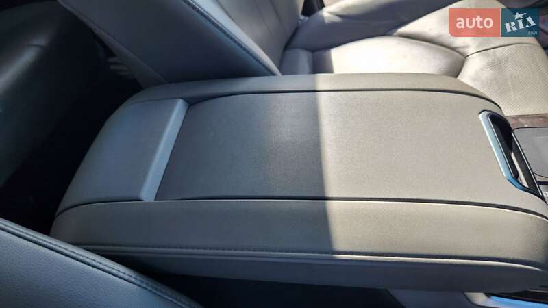 Позашляховик / Кросовер Toyota Highlander 2022 в Черкасах