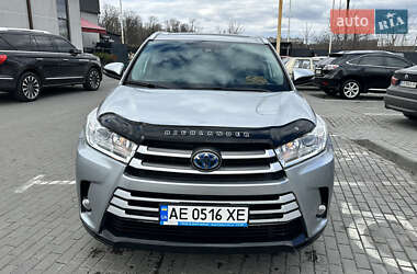 Позашляховик / Кросовер Toyota Highlander 2018 в Дніпрі