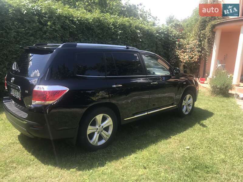 Внедорожник / Кроссовер Toyota Highlander 2013 в Киеве