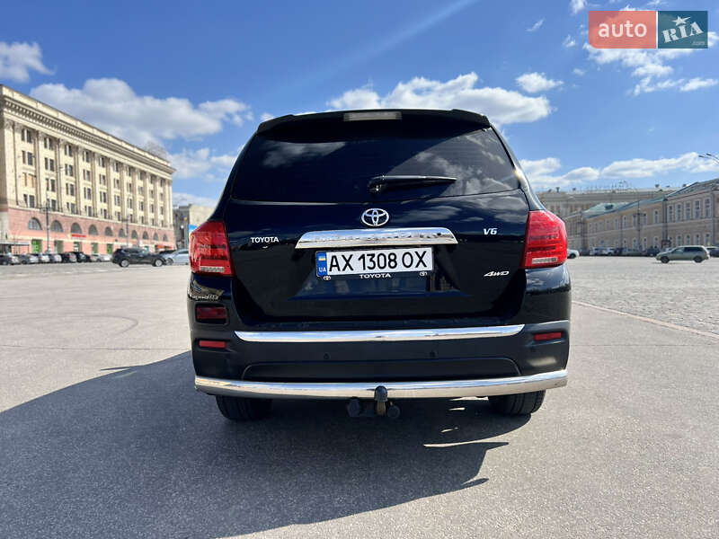 Позашляховик / Кросовер Toyota Highlander 2011 в Харкові
