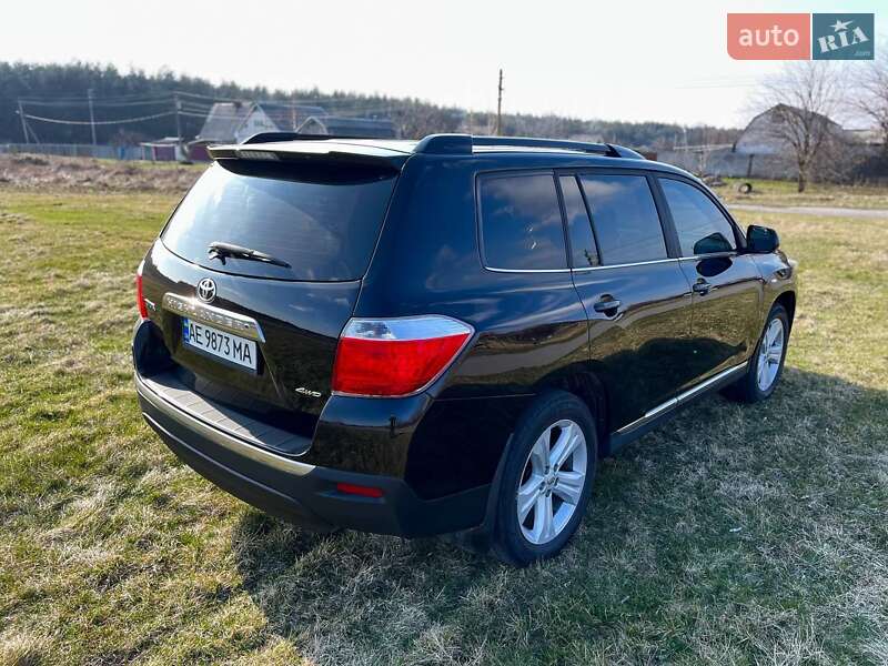 Позашляховик / Кросовер Toyota Highlander 2010 в Павлограді