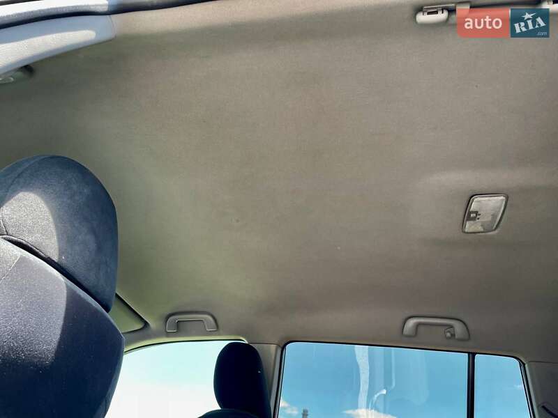 Позашляховик / Кросовер Toyota Highlander 2010 в Павлограді