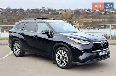Позашляховик / Кросовер Toyota Highlander 2021 в Кропивницькому