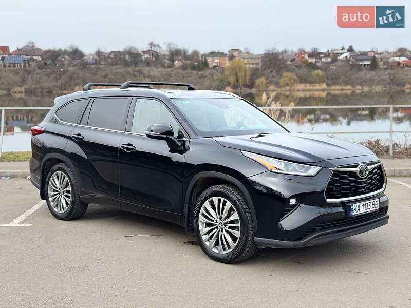 Toyota Highlander 2021