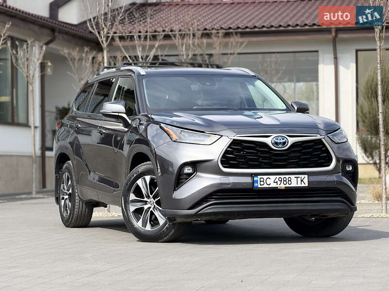 Внедорожник / Кроссовер Toyota Highlander 2023 в Львове