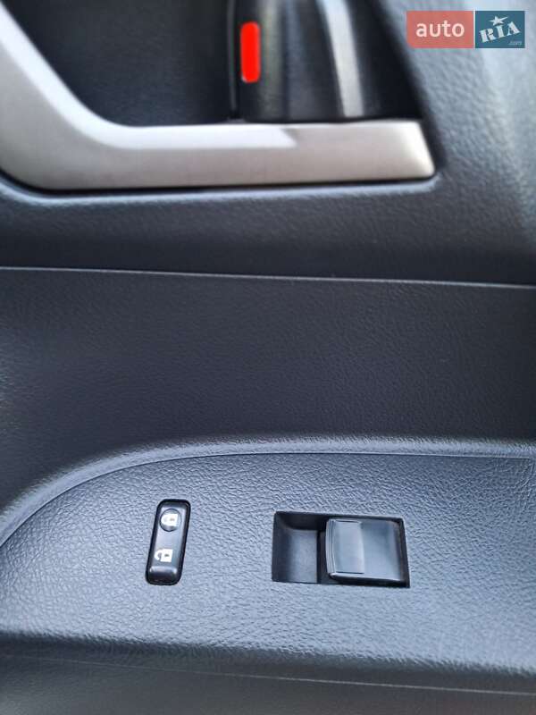 Внедорожник / Кроссовер Toyota Highlander 2011 в Килии