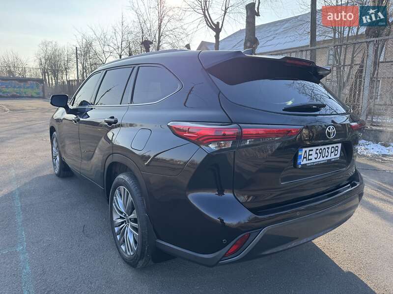 Внедорожник / Кроссовер Toyota Highlander 2020 в Кривом Роге фото 7 Внедорожник / Кроссовер Toyota Highlander 2020 в Кривом Роге