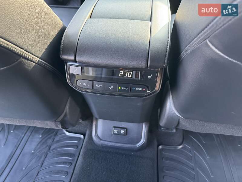 Внедорожник / Кроссовер Toyota Highlander 2020 в Кривом Роге фото 14 Внедорожник / Кроссовер Toyota Highlander 2020 в Кривом Роге