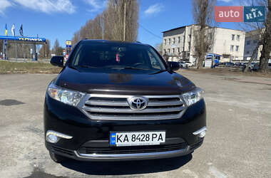 Внедорожник / Кроссовер Toyota Highlander 2011 в 