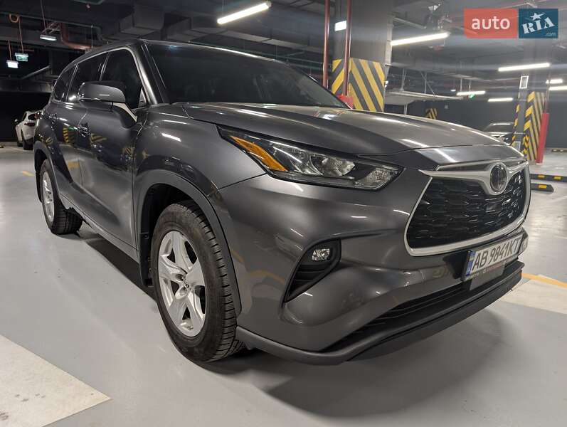 Позашляховик / Кросовер Toyota Highlander 2020 в 