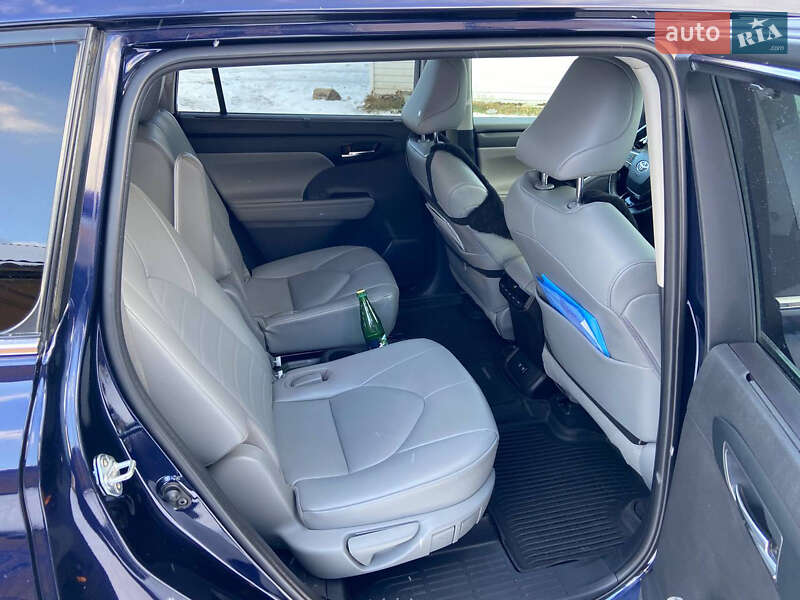 Позашляховик / Кросовер Toyota Highlander 2021 в Рожнятові фото 12 Позашляховик / Кросовер Toyota Highlander 2021 в Рожнятові