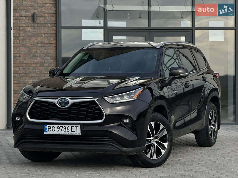 Позашляховик / Кросовер Toyota Highlander 2021 в Тернополі