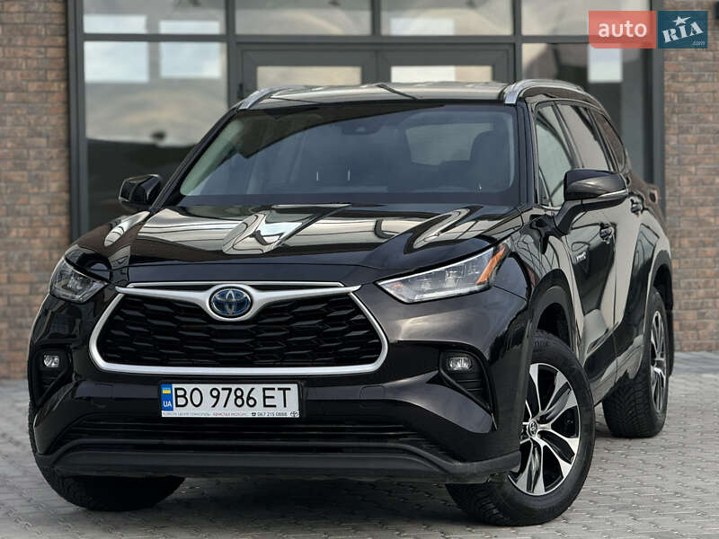 Позашляховик / Кросовер Toyota Highlander 2021 в Тернополі