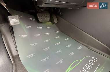 Внедорожник / Кроссовер Toyota Highlander 2019 в 