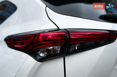 Внедорожник / Кроссовер Toyota Highlander 2020 в 