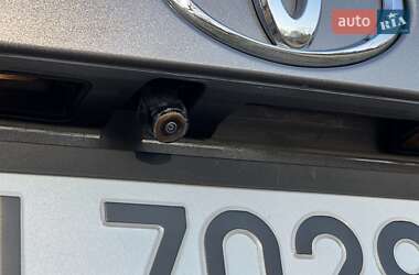 Позашляховик / Кросовер Toyota Highlander 2017 в 