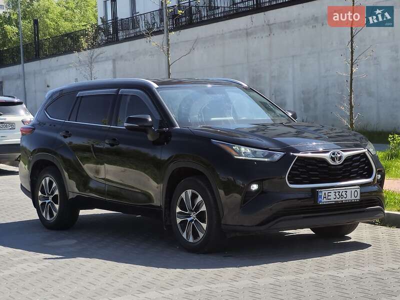 Позашляховик / Кросовер Toyota Highlander 2020 в Львові