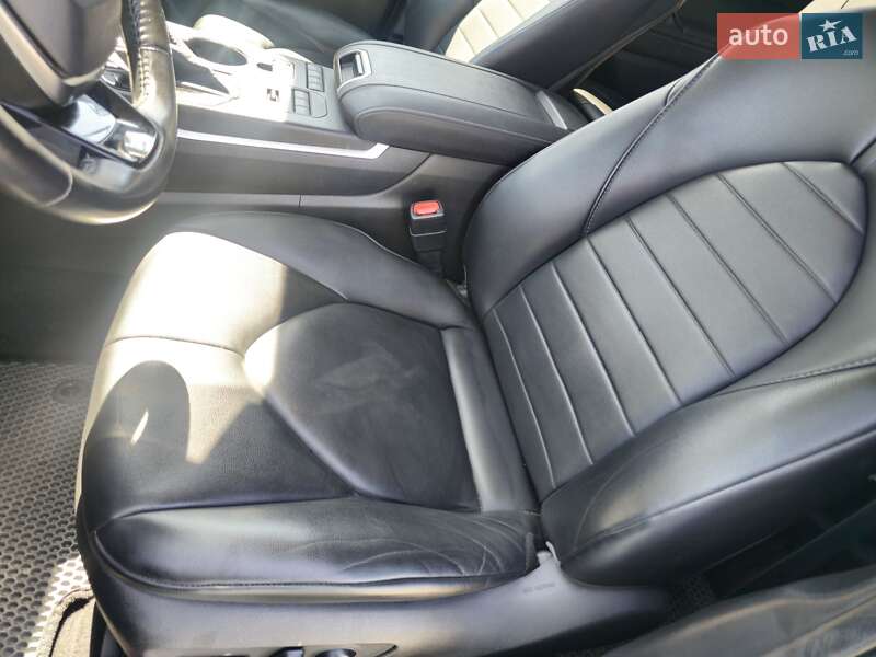 Позашляховик / Кросовер Toyota Highlander 2020 в Львові