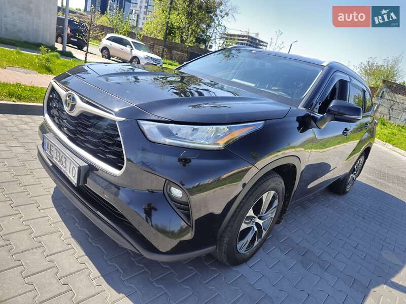 Позашляховик / Кросовер Toyota Highlander 2020 в Львові
