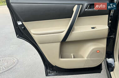 Позашляховик / Кросовер Toyota Highlander 2007 в 