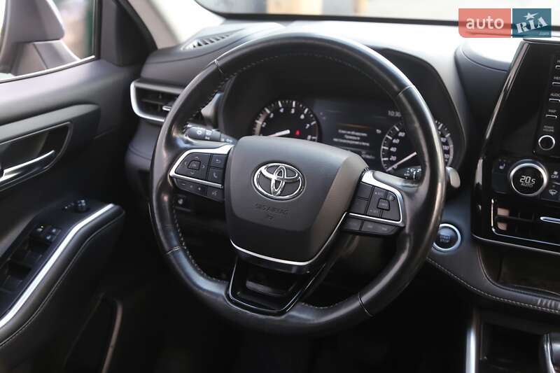 Внедорожник / Кроссовер Toyota Highlander 2020 в Киеве