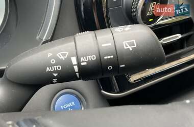 Позашляховик / Кросовер Toyota Highlander 2021 в 