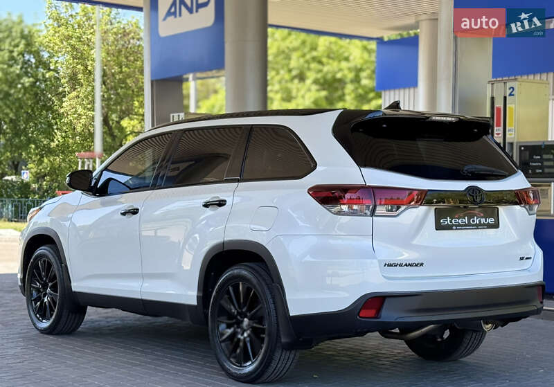 Позашляховик / Кросовер Toyota Highlander 2019 в Миколаєві