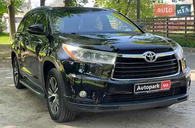 Внедорожник / Кроссовер Toyota Highlander 2016 в 