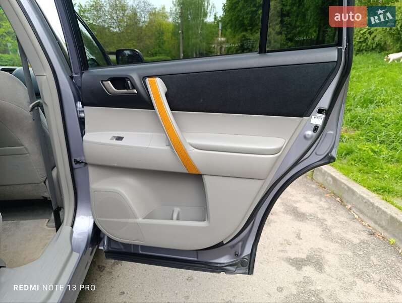 Позашляховик / Кросовер Toyota Highlander 2008 в Тернополі