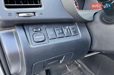 Позашляховик / Кросовер Toyota Highlander 2013 в 