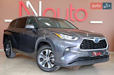 Внедорожник / Кроссовер Toyota Highlander 2023 в 