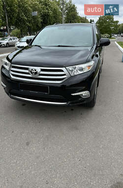 Внедорожник / Кроссовер Toyota Highlander 2012 в Кременчуге