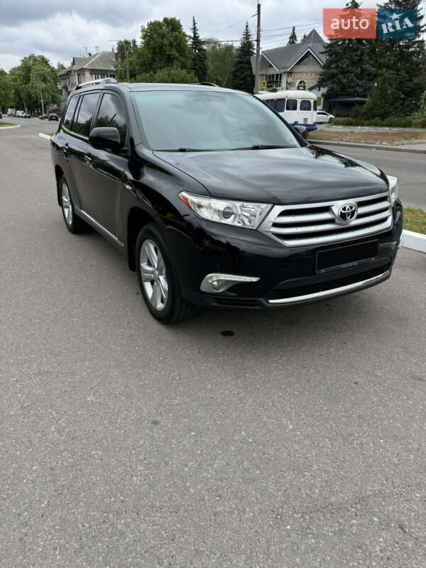 Внедорожник / Кроссовер Toyota Highlander 2012 в Кременчуге