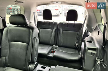 Внедорожник / Кроссовер Toyota Highlander 2012 в 