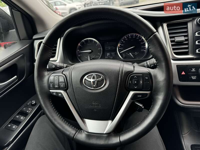 Позашляховик / Кросовер Toyota Highlander 2014 в Вінниці