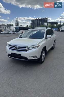 Внедорожник / Кроссовер Toyota Highlander 2013 в Киеве