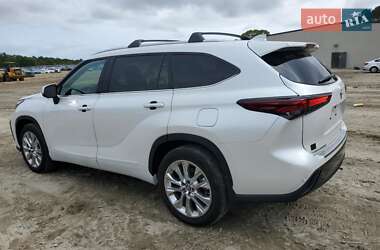 Внедорожник / Кроссовер Toyota Highlander 2024 в 