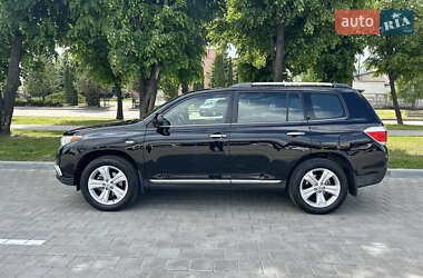 Позашляховик / Кросовер Toyota Highlander 2012 в 