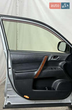 Позашляховик / Кросовер Toyota Highlander 2012 в Одесі