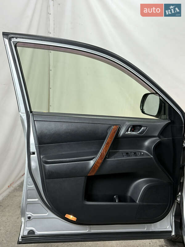 Позашляховик / Кросовер Toyota Highlander 2012 в Одесі