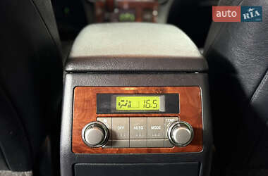 Позашляховик / Кросовер Toyota Highlander 2012 в 