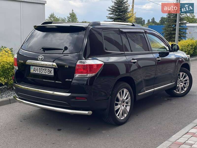Внедорожник / Кроссовер Toyota Highlander 2012 в Днепре