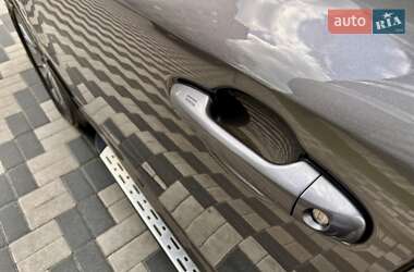 Внедорожник / Кроссовер Toyota Highlander 2014 в 