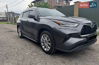 Внедорожник / Кроссовер Toyota Highlander 2023 в Киеве