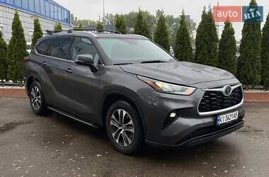 Внедорожник / Кроссовер Toyota Highlander 2020 в Киеве