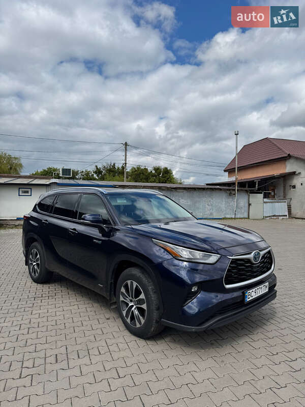 Позашляховик / Кросовер Toyota Highlander 2021 в Сокалі